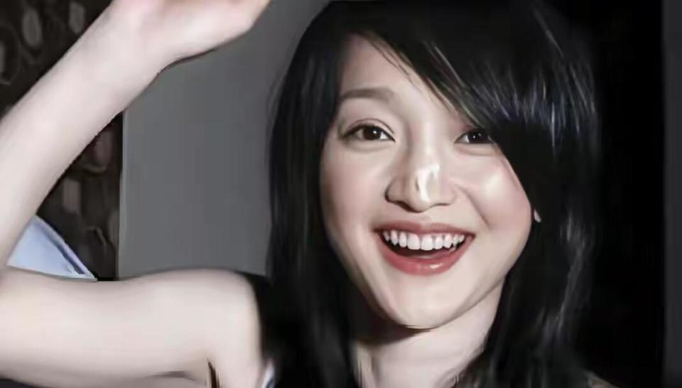 万万没想到，50岁丁克了一辈子的周迅，如今却成了人生赢家-第3张图片-旧杳电影网