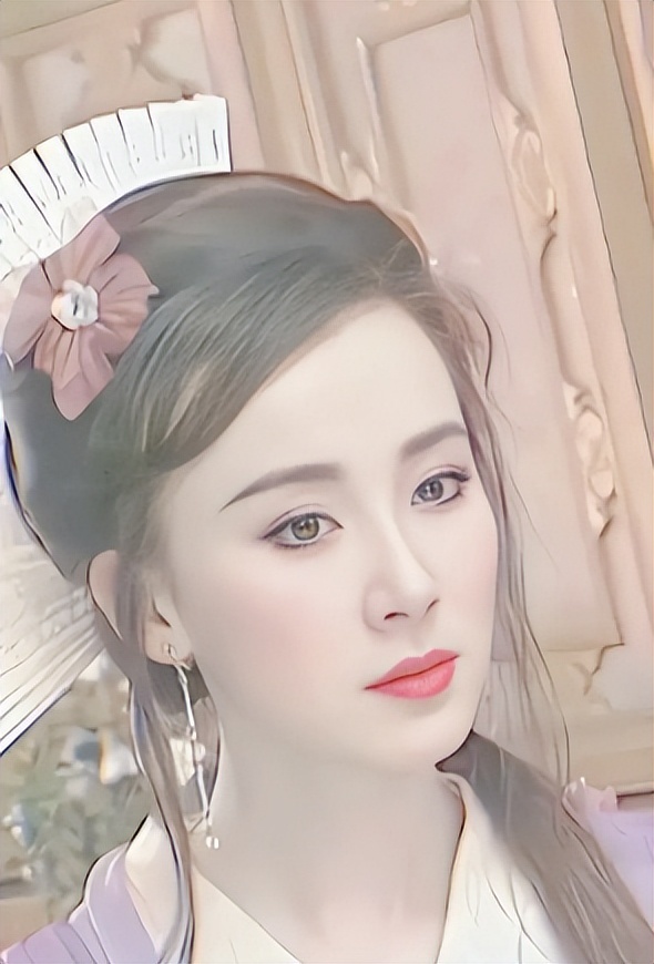 年轻风流成性，如今孤苦伶仃，57岁隐居台湾的萧蔷，开始沉迷礼佛-第2张图片-旧杳电影网