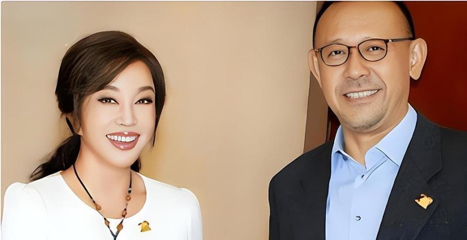 离婚34年，这次高调认爱的刘晓庆陈国军，联手给娱乐圈上了一课-第10张图片-旧杳电影网