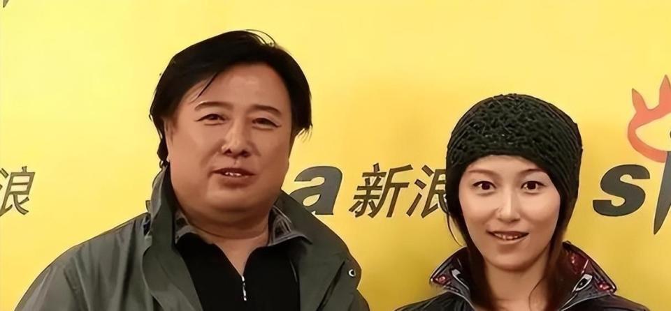 离婚34年，这次高调认爱的刘晓庆陈国军，联手给娱乐圈上了一课-第12张图片-旧杳电影网