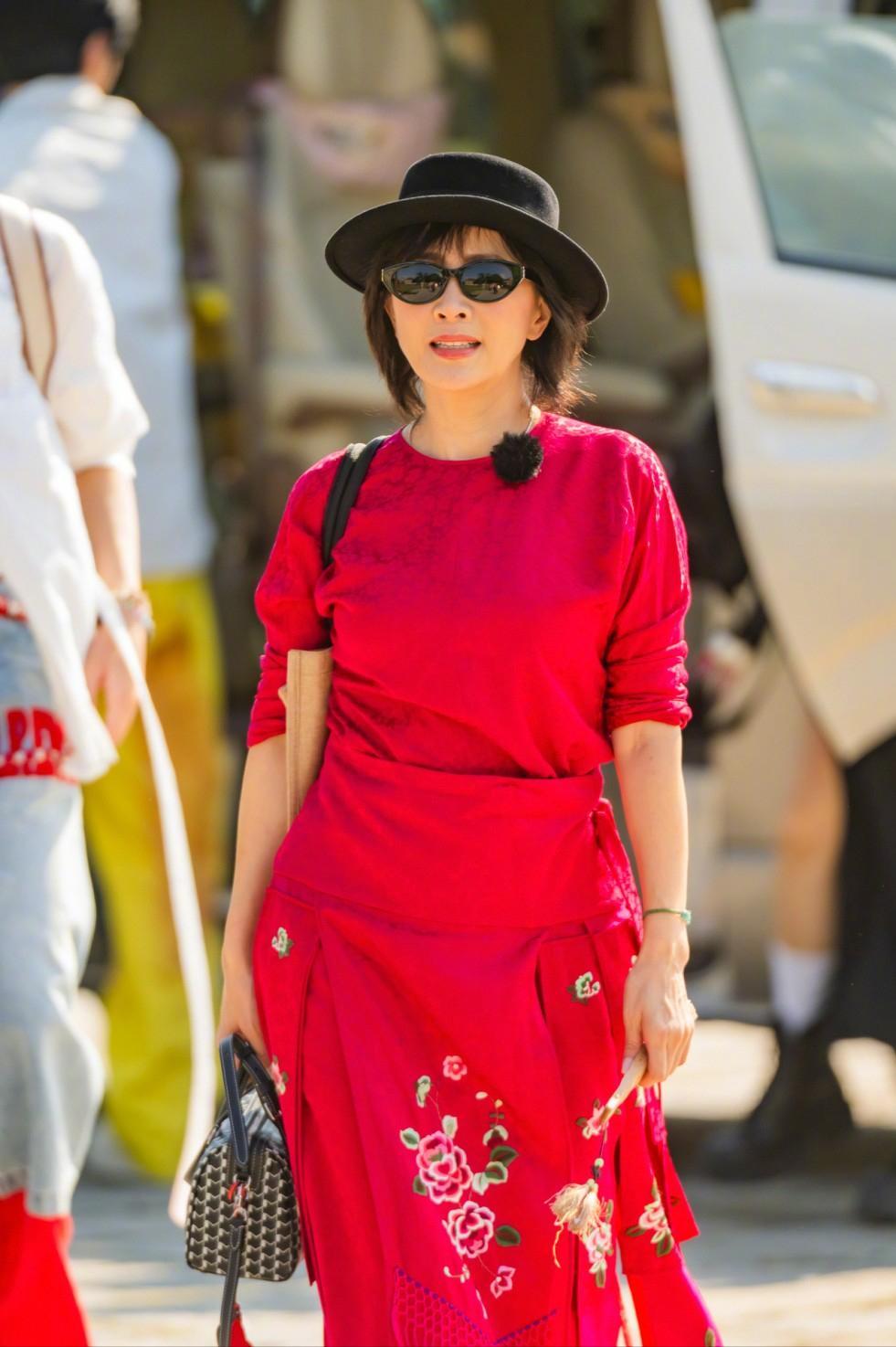 60岁著名女星透露曾对他人有过心动，但还是觉得丈夫最适合自己-第5张图片-旧杳电影网