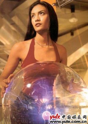 Florence Faivre-第1张图片-旧杳电影网