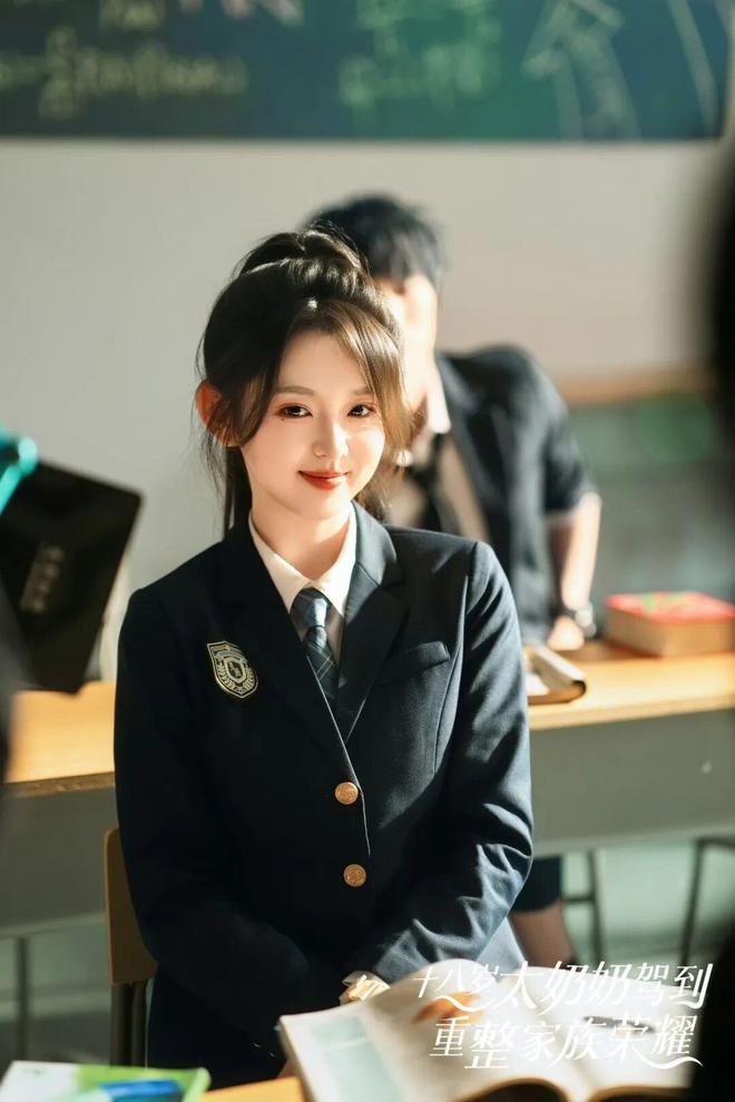 “短剧一姐”李柯以：敬畏、成长、蜕变-第3张图片-旧杳电影网