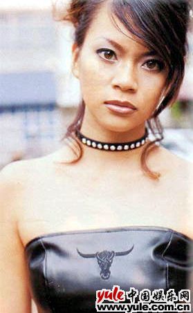 小柳由纪-第1张图片-旧杳电影网