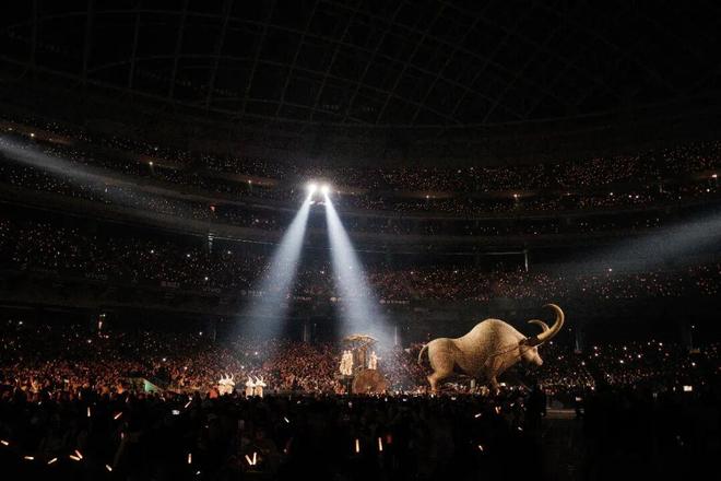 她花了9亿开了场“阴间”演唱会，被举报了，还赔了3亿？-第30张图片-旧杳电影网