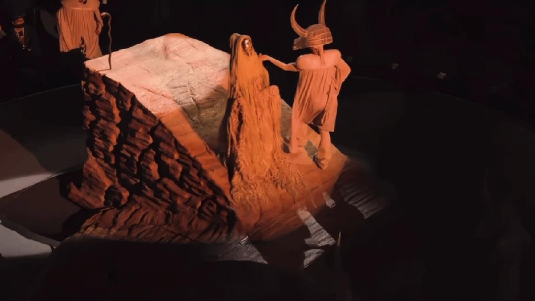 她花了9亿开了场“阴间”演唱会，被举报了，还赔了3亿？-第36张图片-旧杳电影网