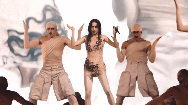 她花了9亿开了场“阴间”演唱会，被举报了，还赔了3亿？-第112张图片-旧杳电影网