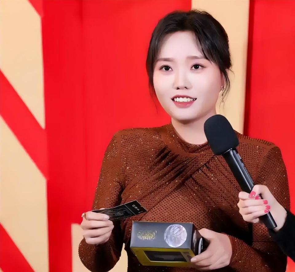 半年举报未落槌,名下公司却全部注销,李雪琴这一步走得太反常-第24张图片-旧杳电影网 半年举报未落槌,名下公司却全部注销,李雪琴这一步走得太反常-第24张图片-旧杳电影网