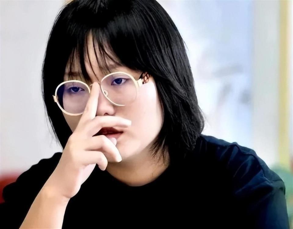 半年举报未落槌,名下公司却全部注销,李雪琴这一步走得太反常-第21张图片-旧杳电影网 半年举报未落槌,名下公司却全部注销,李雪琴这一步走得太反常-第21张图片-旧杳电影网