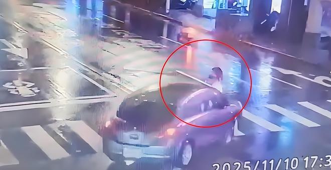 热搜第一！演员夫妻被控开车撞死老奶奶，拉黑遗属，现场视频曝光-第6张图片-旧杳电影网