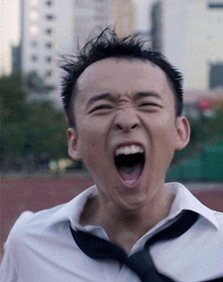 关系藏不住了！离婚3年，董子健孙怡公开互动，答案早已不言而喻-第1张图片-旧杳电影网