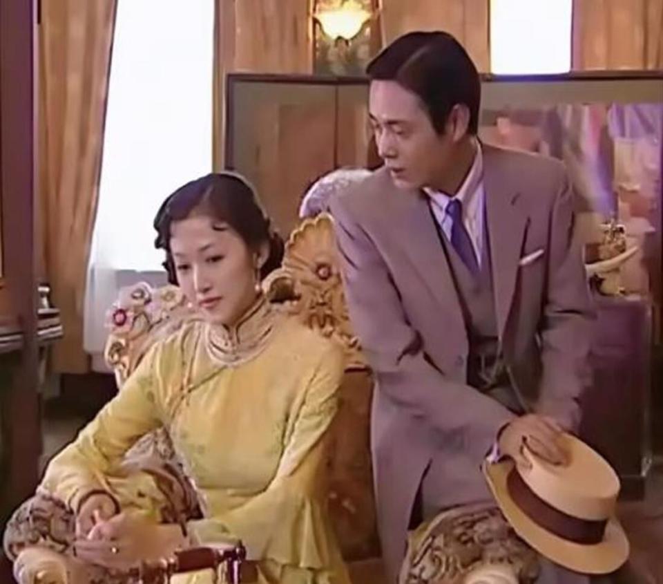 刘佳佳被传去世多年后露面，首晒母子合照，儿子五官像妈妈很帅气-第2张图片-旧杳电影网