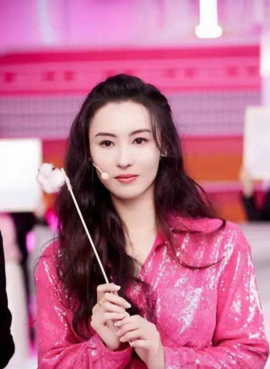 谢贤也没想到，45岁的张柏芝居然立下遗嘱，还挑好了衣服和照片！-第3张图片-旧杳电影网