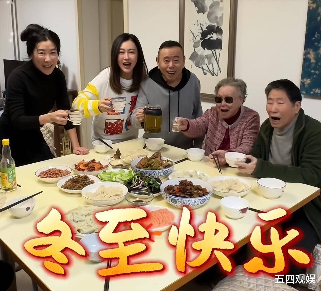 潘长江的父母罕见出镜,耄耋之年健康开朗,都曾是小有名气的评剧演员-第15张图片-旧杳电影网 潘长江的父母罕见出镜,耄耋之年健康开朗,都曾是小有名气的评剧演员-第15张图片-旧杳电影网