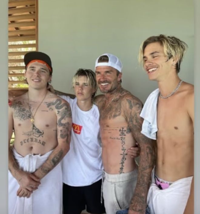 贝克汉姆大儿子拉黑爸妈大决裂!贝嫂强颜欢笑过节,弟弟求和被哥哥狠拒?-第9张图片-旧杳电影网 贝克汉姆大儿子拉黑爸妈大决裂!贝嫂强颜欢笑过节,弟弟求和被哥哥狠拒?-第9张图片-旧杳电影网