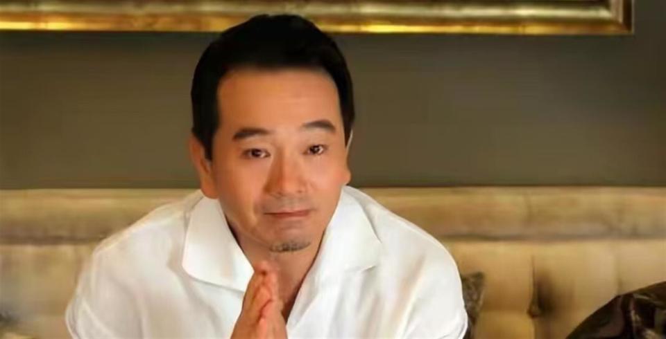 明明不差钱，却节俭到倪萍都看不下去，零绯闻的他戏里戏外反差大-第1张图片-旧杳电影网