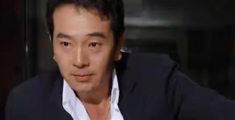 明明不差钱，却节俭到倪萍都看不下去，零绯闻的他戏里戏外反差大-第4张图片-旧杳电影网