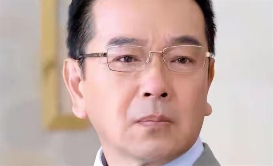 明明不差钱，却节俭到倪萍都看不下去，零绯闻的他戏里戏外反差大-第7张图片-旧杳电影网