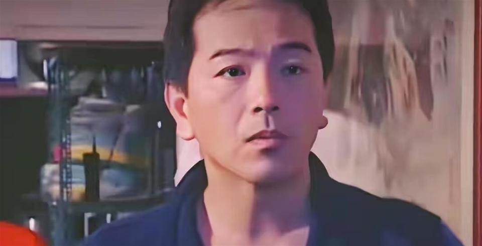 明明不差钱，却节俭到倪萍都看不下去，零绯闻的他戏里戏外反差大-第16张图片-旧杳电影网