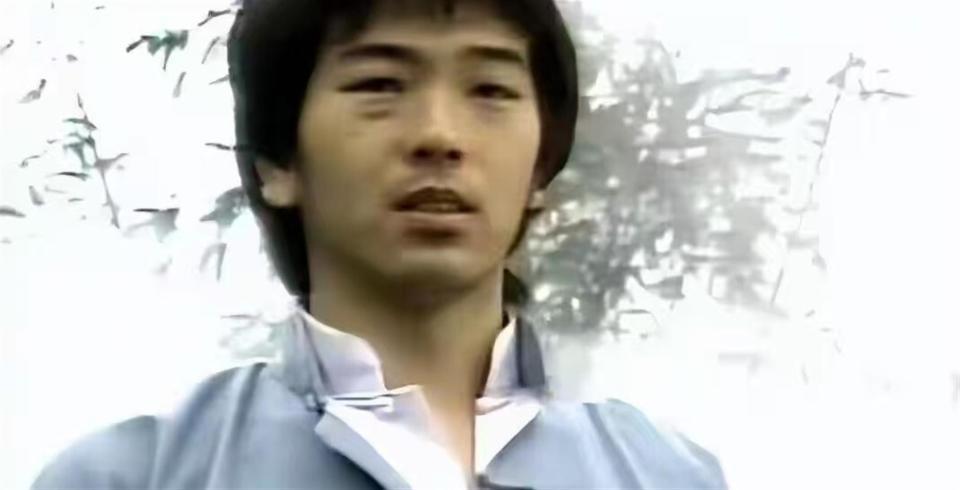 明明不差钱，却节俭到倪萍都看不下去，零绯闻的他戏里戏外反差大-第20张图片-旧杳电影网