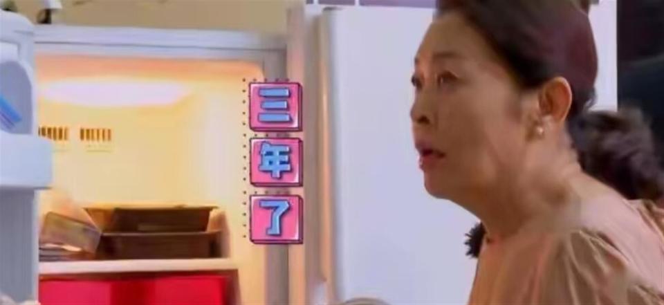 明明不差钱，却节俭到倪萍都看不下去，零绯闻的他戏里戏外反差大-第26张图片-旧杳电影网