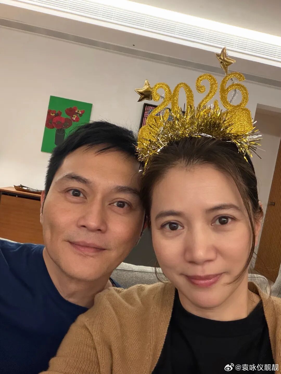 袁咏仪庆祝和张智霖银婚：25年，正是青春的模样-第5张图片-旧杳电影网