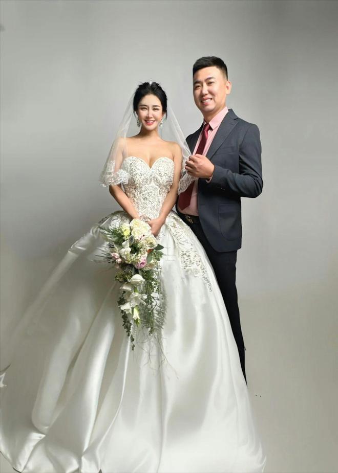 香港艳星下嫁山东农村,曾不雅照满天飞,现状曝光,生了一个儿子-第12张图片-旧杳电影网 香港艳星下嫁山东农村,曾不雅照满天飞,现状曝光,生了一个儿子-第12张图片-旧杳电影网