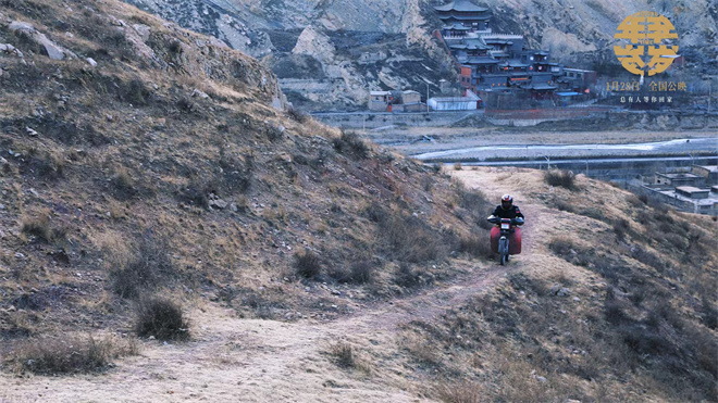 《年年岁岁》上映 关于时间与亲情的回望正式启程-第1张图片-旧杳电影网 《年年岁岁》上映 关于时间与亲情的回望正式启程-第1张图片-旧杳电影网