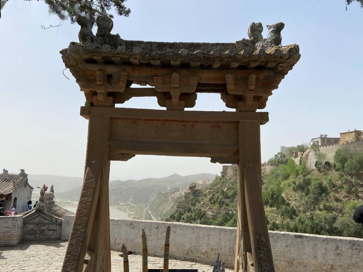 绝战香炉寺(绝战香炉寺电影在线观看)-第2张图片-九妖电影